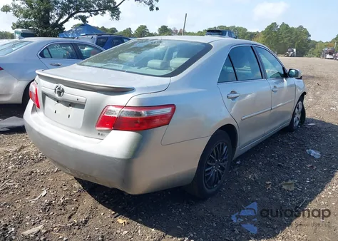 2009 Toyota Camry Le z USA, uszkodzony, nr VIN 4T4BE46K69R123495